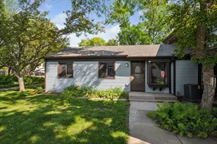 4944 Grenwich Trail N, Oakdale, MN 55128 - Photo 1