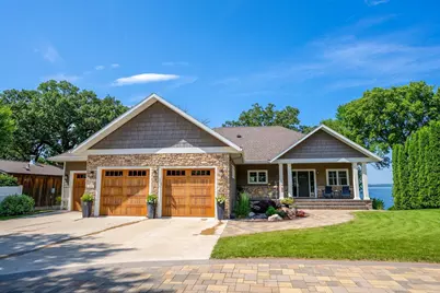 311 Lake Avenue S, Spicer, MN 56288 - Photo 1