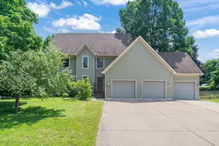 10905 35th Pl N, Plymouth, MN 55441 - Photo 1