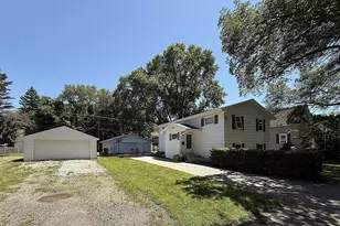 116 N 8th St, Montevideo, MN 56265 - Photo 5