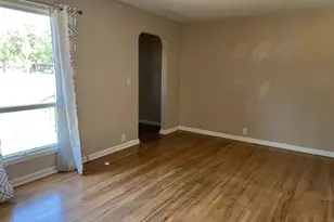 1017 Sibley Ave S, Litchfield, MN 55355 - Photo 7