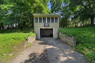 1077 York Ave, Saint Paul, MN 55106 - Photo 21