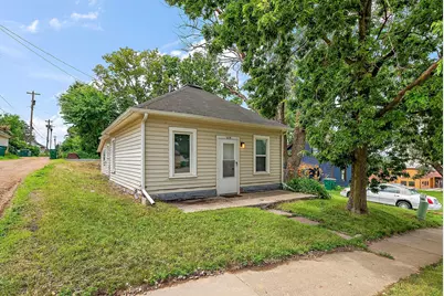 208 Swan Street, Le Sueur, MN 56058 - Photo 1