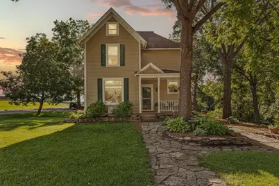 128 5th Avenue SW, Faribault, MN 55021 - Photo 1