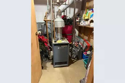 498 7th Street SW, Wells, MN 56097 - Photo 17