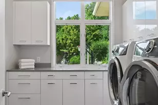 11068 Bell Oaks Estate Rd, Eden Prairie, MN 55347 - Photo 21