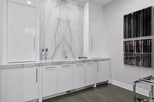 11068 Bell Oaks Estate Rd, Eden Prairie, MN 55347 - Photo 17