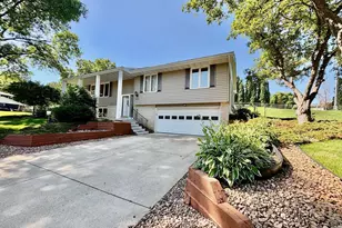 2515 River Hills Dr, Burnsville, MN 55337 - Photo 1