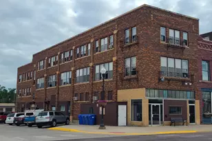 114 E Main St, Pipestone, MN 56164 - Photo 1