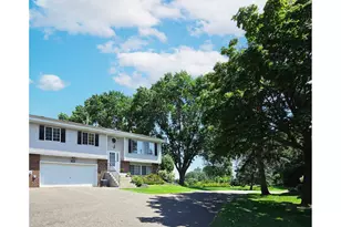 7685 Afton Ct, Woodbury, MN 55125 - Photo 1