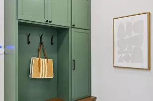 1984 Kenwood Pkwy, Minneapolis, MN 55405 - Photo 27