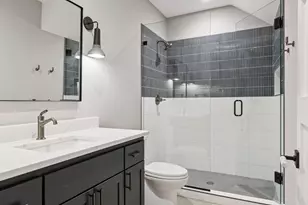 1984 Kenwood Pkwy, Minneapolis, MN 55405 - Photo 55