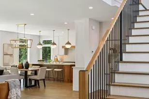 1984 Kenwood Pkwy, Minneapolis, MN 55405 - Photo 29