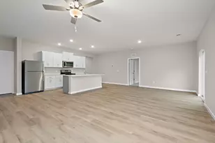 692 Aspen Ln, Montrose, MN 55363 - Photo 5