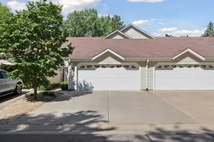 1010 Hill Ct, Shoreview, MN 55126 - Photo 1