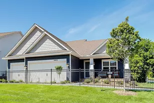 8236 Saddle Trl, Woodbury, MN 55129 - Photo 3