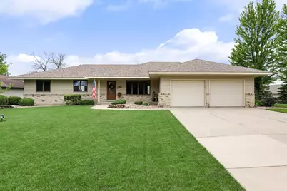 1605 22nd Avenue SW, Austin, MN 55912 - Photo 1