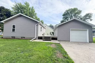 936 Adams Ave, Westbrook, MN 56183 - Photo 3