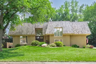 1050 Overlook Rd, Mendota Heights, MN 55118 - Photo 1