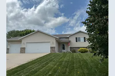 1070 20th Street NE, Owatonna, MN 55060 - Photo 1