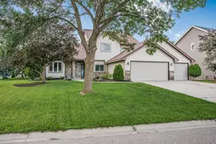 2824 92nd Cres N, Brooklyn Park, MN 55443 - Photo 1