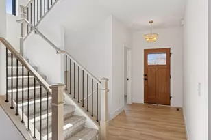 987 Island Lake Ave, Shoreview, MN 55126 - Photo 3