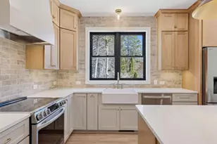 987 Island Lake Ave, Shoreview, MN 55126 - Photo 5