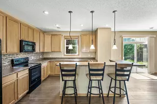 651 Ravencroft Rd, Waconia, MN 55387 - Photo 9