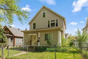 906 5th St E, Saint Paul, MN 55106 - Photo 1