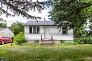 809 18th St N, Moorhead, MN 56560 - Photo 1