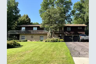 806 Highland Road, Windom, MN 56101 - Photo 1