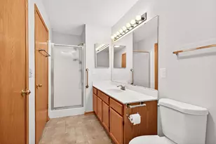 9726 Moonbeam Ln, Woodbury, MN 55125 - Photo 21