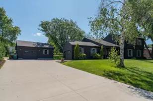 143 Outer Dr, Le Sueur, MN 56058 - Photo 1