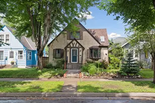 1017 Hawthorne Ave E, Saint Paul, MN 55106 - Photo 1