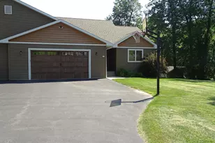 224 Country Ln, Durand, WI 54736 - Photo 1