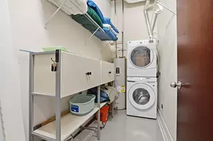 5601 Smetana Dr, Minnetonka, MN 55343 - Photo 25