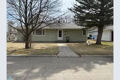 636 Vine Street, Breckenridge, MN 56520 - Photo 1