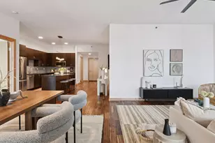 1240 S 2nd St, Minneapolis, MN 55415 - Photo 1