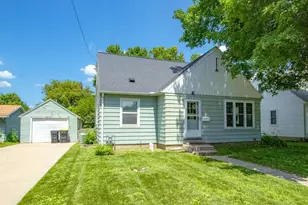 624 Garfield Ave, North Mankato, MN 56003 - Photo 1