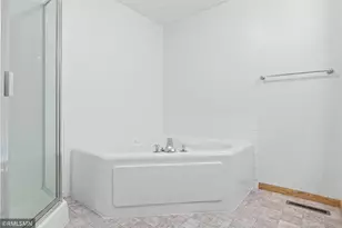 8789 Branson Dr, Inver Grove Heights, MN 55076 - Photo 25