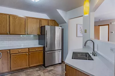 7639 Nicholas Way, Chanhassen, MN 55317 - Photo 7