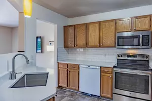 7639 Nicholas Way, Chanhassen, MN 55317 - Photo 9