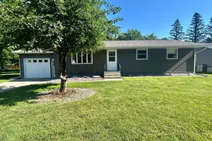 507 E Dayton St, Arlington, MN 55307 - Photo 1