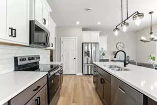 2924 Lavender Pkwy, Faribault, MN 55021 - Photo 15