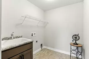 2924 Lavender Pkwy, Faribault, MN 55021 - Photo 31