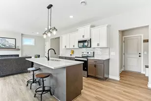 2924 Lavender Pkwy, Faribault, MN 55021 - Photo 11