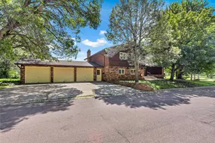 620 1st St E, Tracy, MN 56175 - Photo 1