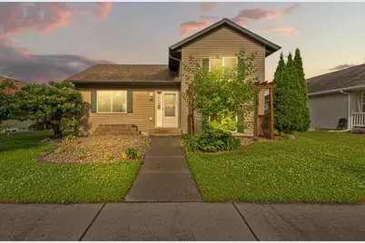 2112 York Street, Saint Peter, MN 56082 - Photo 1