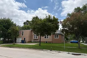 302 11th St S, Moorhead, MN 56560 - Photo 3