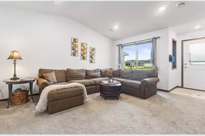 888 Tallgrass Court, Wanamingo, MN 55983 - Photo 3